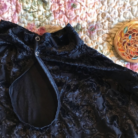 💕 Black mesh & velvet bodysuit black size S NWOT - Picture 8 of 10